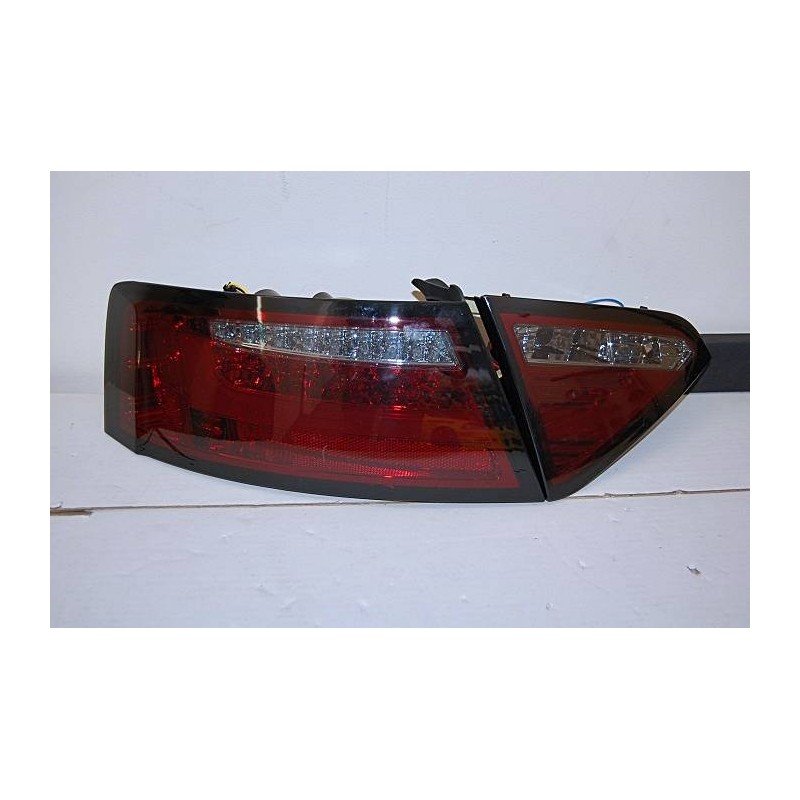 PILOTES ARRIÈRES AUDI A5 2-4P 07-09 LED RED/SMOKED CARDNA CLIGNOTANT LED