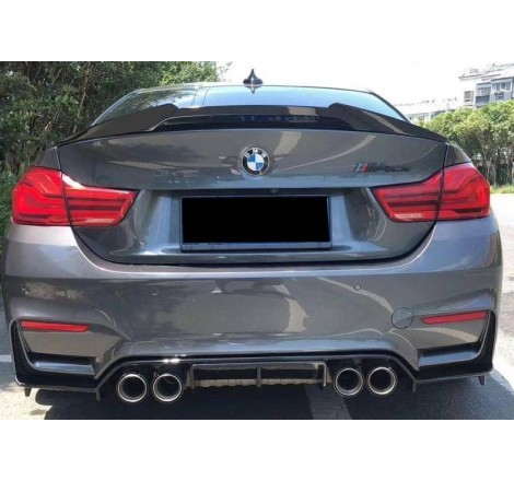 Kit De Carrosserie BMW F80 Noir brillant Look CS