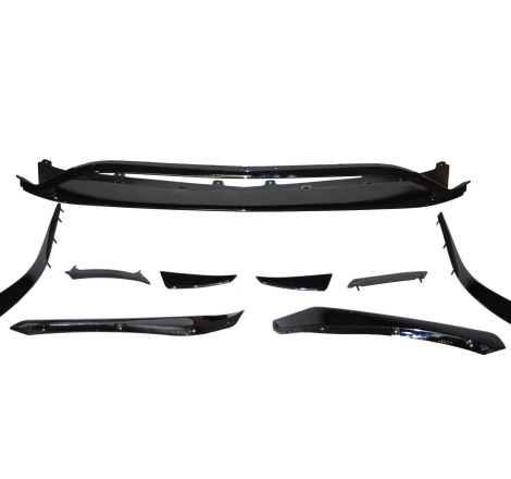Kit De Carrosserie Mercedes CLA W117 2016-2018 4D/SW Style Facelift look A45